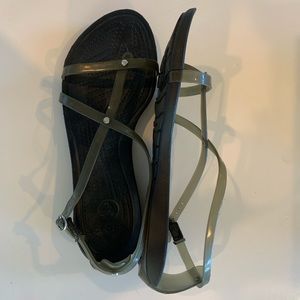Green Croc sandals Sz 8